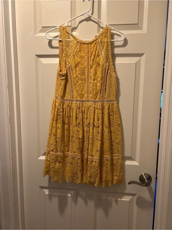 Xhilaration Dresses & Skirts - Xhilaration Mustard Yellow Lace Floral Sleeveless Sundress